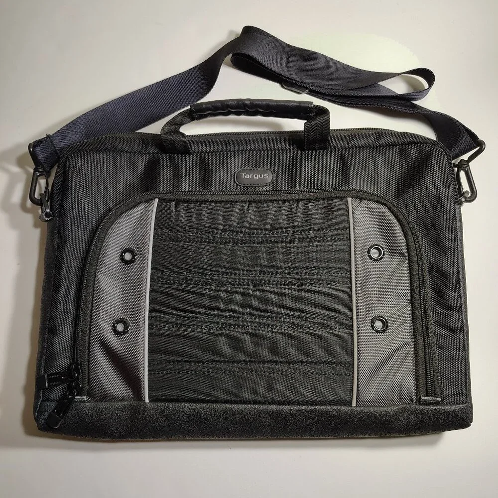 Targus Drifter Carrying Case For 15.6